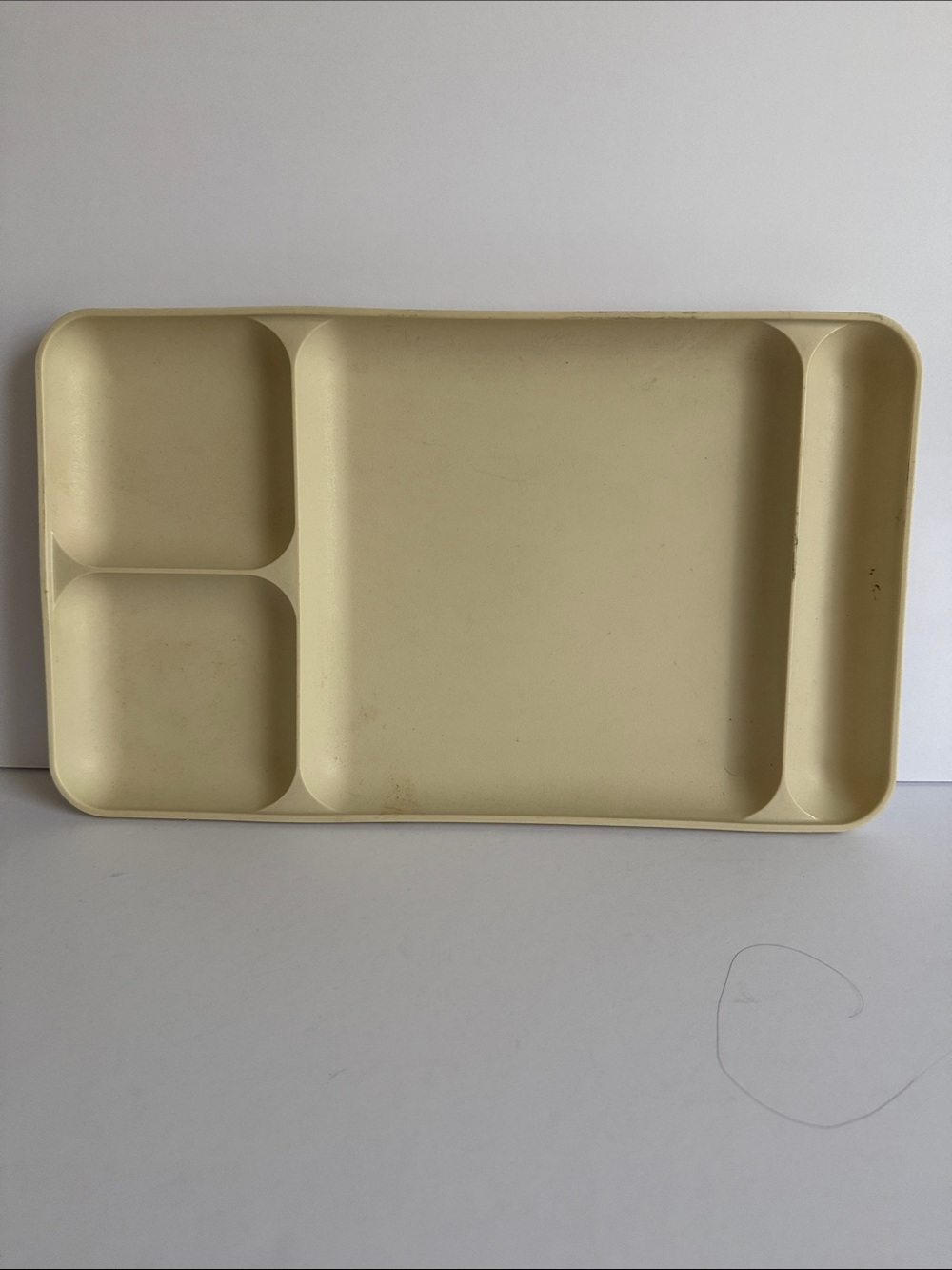 Vintage Tupperware Divided Serving Tray / Cafeteria TV Dinner Tray Beige